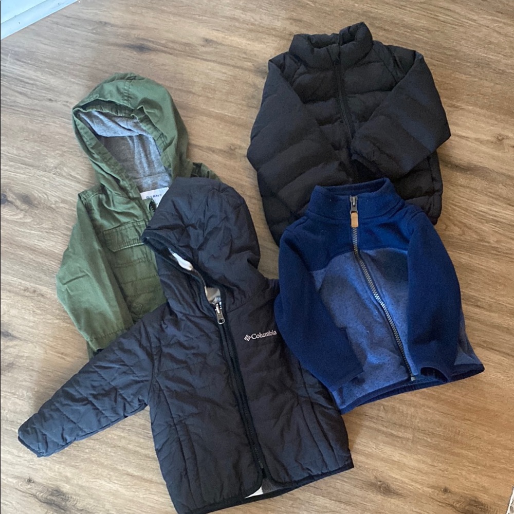 Lot of 4 jackets.   Size 12-18 months.   Lots of life left.